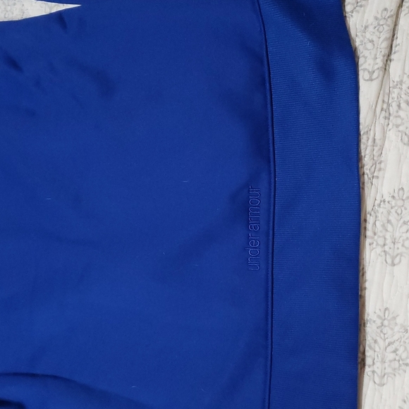 Zip-up Under Armour hoodie - Picture 5 of 6